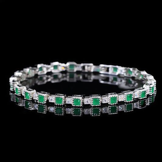 Emerald Gemstone Bracelet - Perfect for Any Occasion